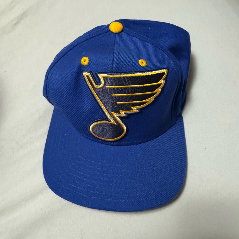 Mitchell & Ness Blues Cap